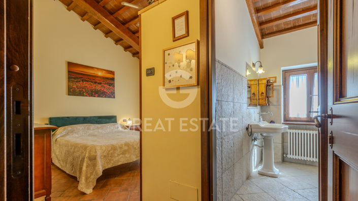 Image No.52-13 Bed Country House for sale