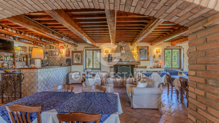 Image No.6-13 Bed Country House for sale