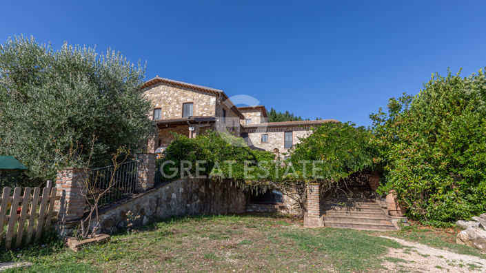 Image No.8-13 Bed Country House for sale