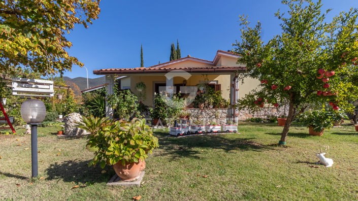 Image No.15-2 Bed Country House for sale