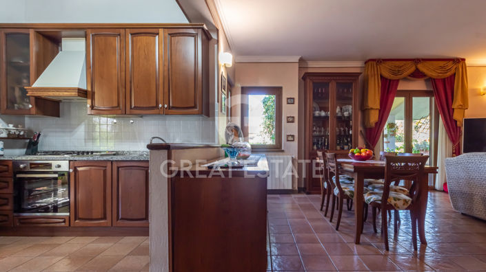 Image No.19-2 Bed Country House for sale