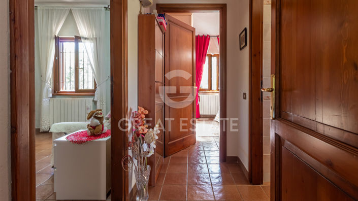 Image No.23-2 Bed Country House for sale