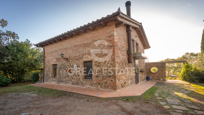 Image No.26-3 Bed Country House for sale