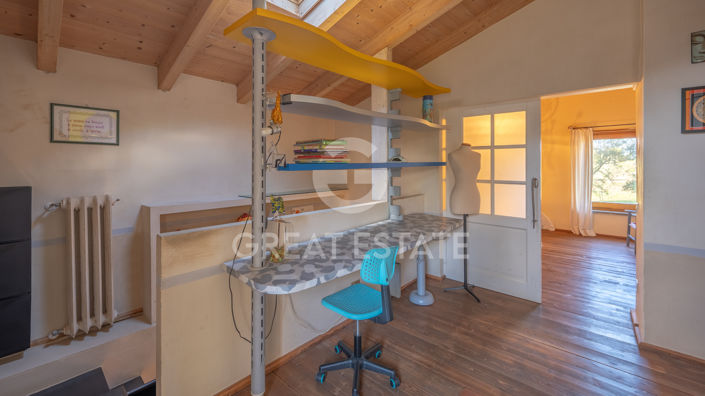 Image No.57-3 Bed Country House for sale