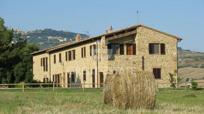 Image No.7-15 Bed Country House for sale