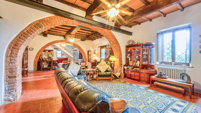 Image No.5-Maison de campagne de 7 chambres à vendre à Citta della Pieve