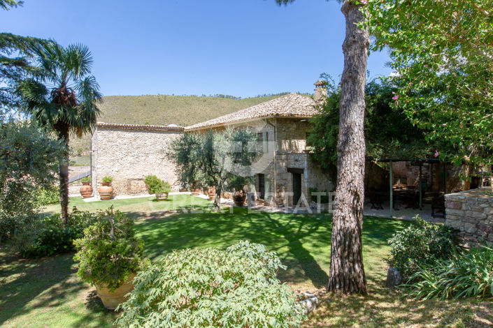 Image No.11-5 Bed Country House for sale