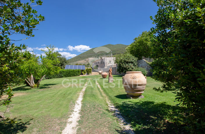 Image No.18-5 Bed Country House for sale