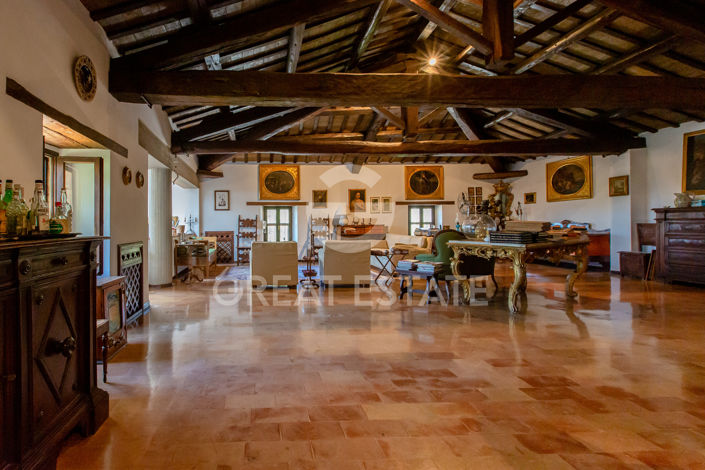 Image No.25-5 Bed Country House for sale