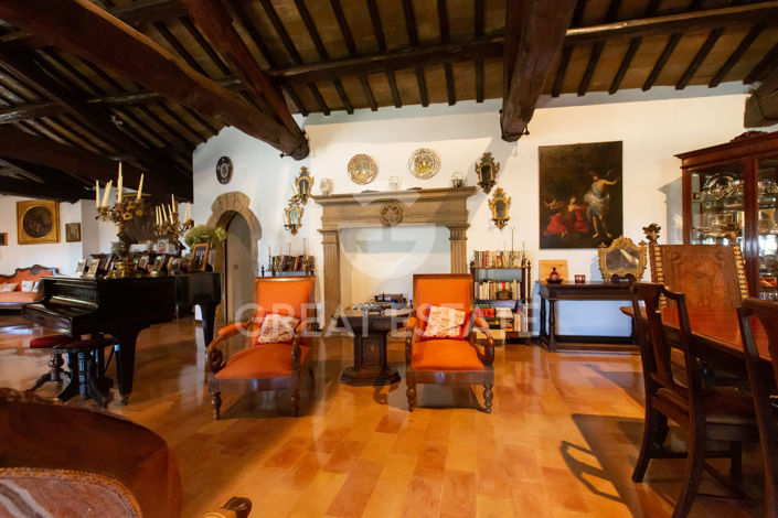 Image No.26-5 Bed Country House for sale