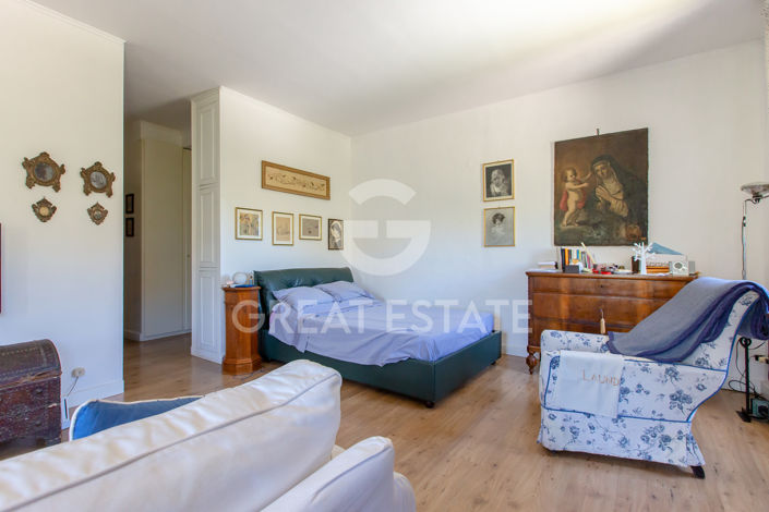 Image No.34-5 Bed Country House for sale