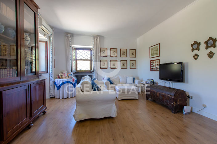 Image No.35-5 Bed Country House for sale