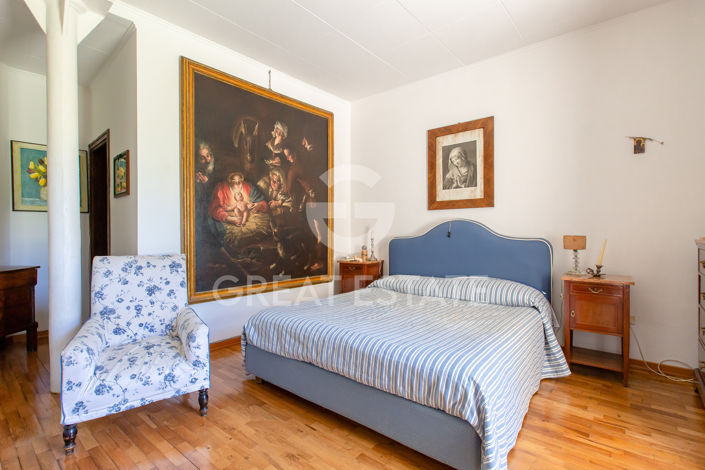 Image No.37-5 Bed Country House for sale