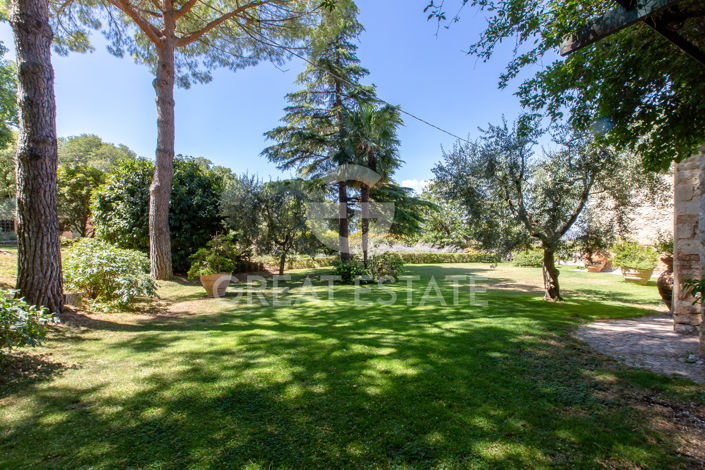 Image No.54-5 Bed Country House for sale