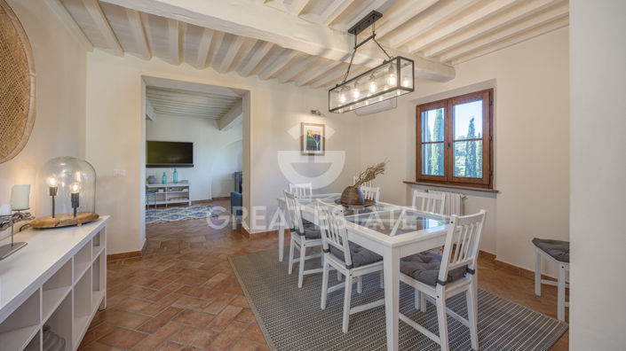 Image No.25-Maison de campagne de 6 chambres à vendre à Montepulciano