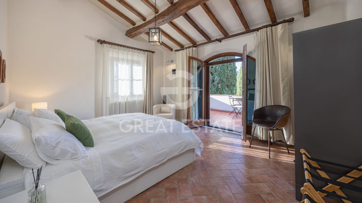 Image No.32-Maison de campagne de 6 chambres à vendre à Montepulciano