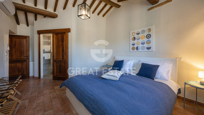 Image No.37-Maison de campagne de 6 chambres à vendre à Montepulciano