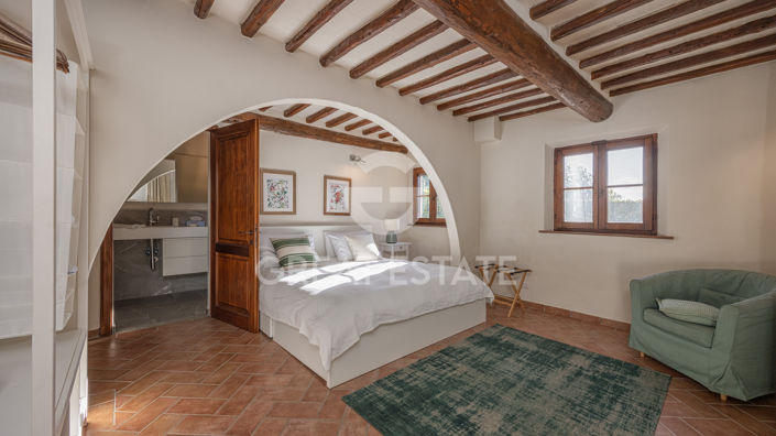 Image No.39-Maison de campagne de 6 chambres à vendre à Montepulciano