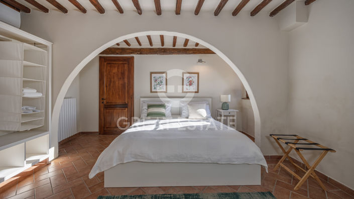 Image No.40-Maison de campagne de 6 chambres à vendre à Montepulciano