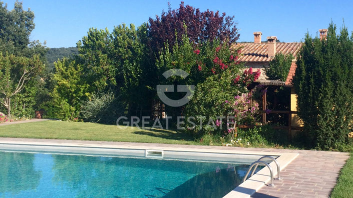 Image No.11-11 Bed Country House for sale