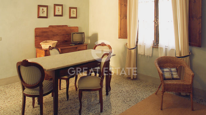 Image No.17-11 Bed Country House for sale