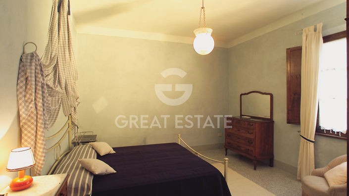 Image No.19-11 Bed Country House for sale