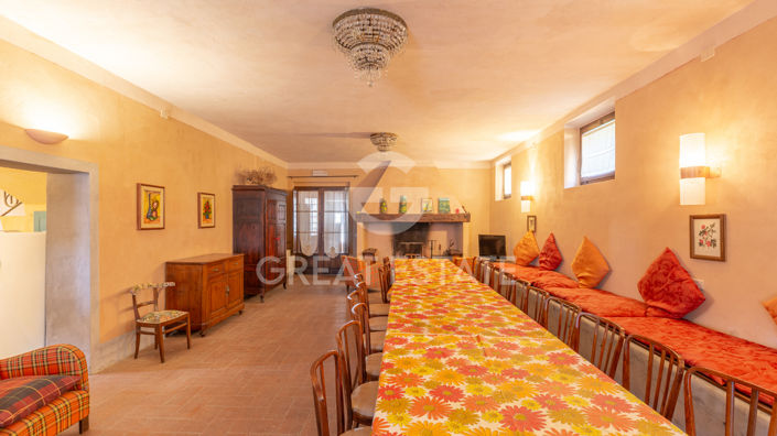 Image No.2-11 Bed Country House for sale