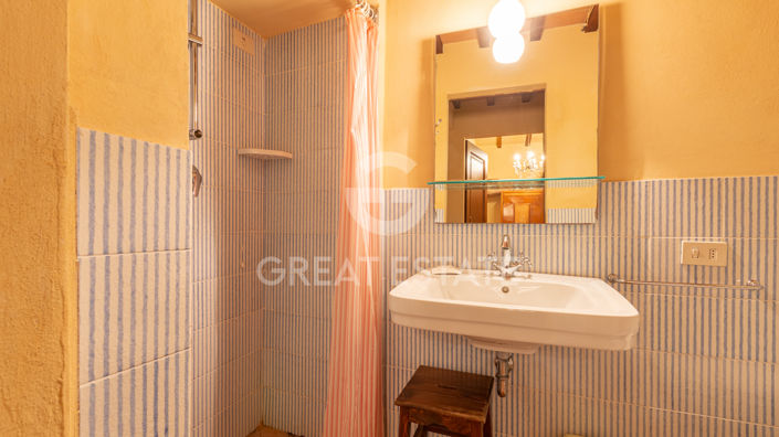Image No.24-11 Bed Country House for sale