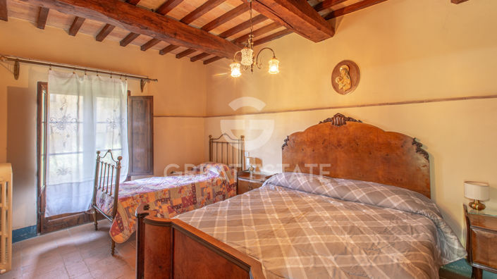 Image No.26-11 Bed Country House for sale
