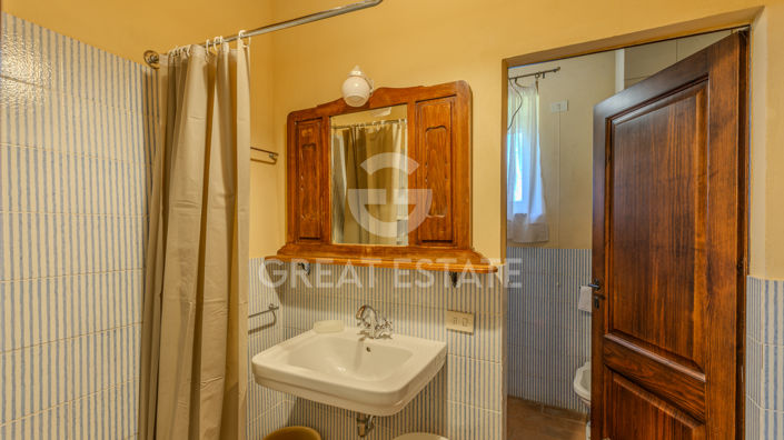 Image No.28-11 Bed Country House for sale