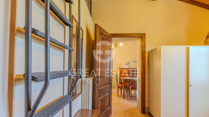 Image No.35-11 Bed Country House for sale