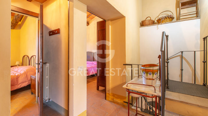 Image No.37-11 Bed Country House for sale
