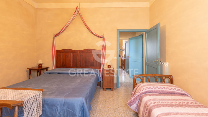 Image No.43-11 Bed Country House for sale