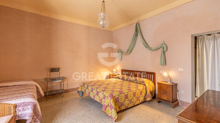 Image No.48-11 Bed Country House for sale