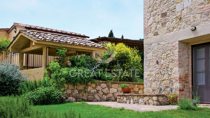 Image No.8-11 Bed Country House for sale