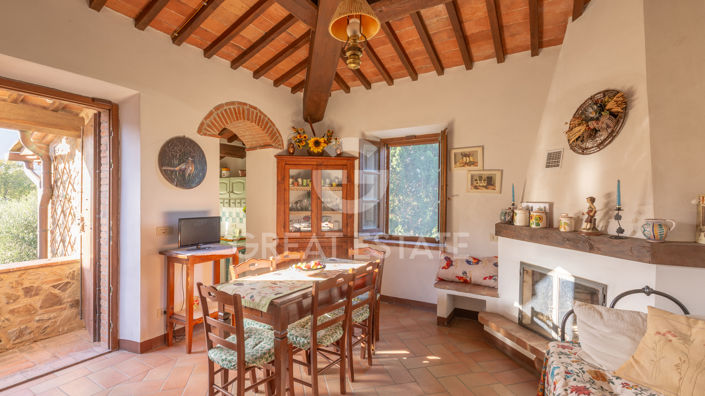 Image No.23-3 Bed Country House for sale