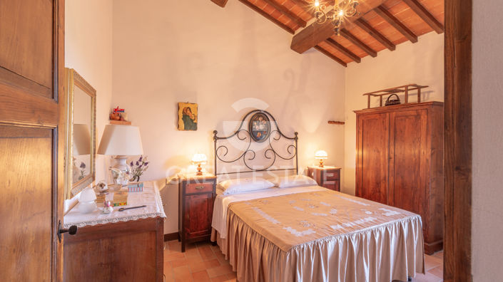 Image No.28-3 Bed Country House for sale