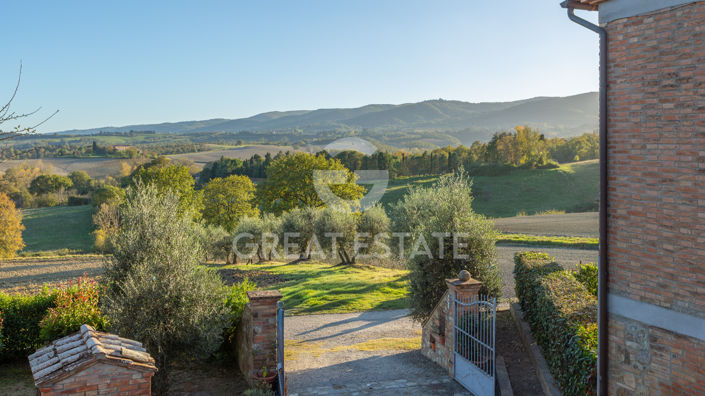 Image No.44-3 Bed Country House for sale