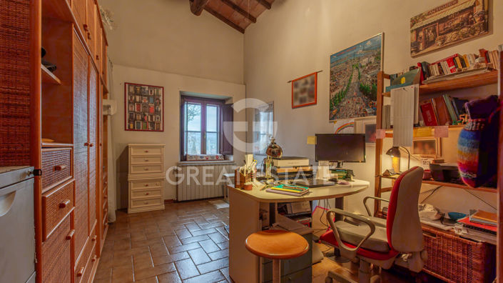 Image No.15-4 Bed Country House for sale