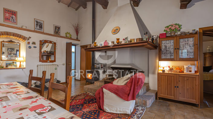 Image No.6-4 Bed Country House for sale