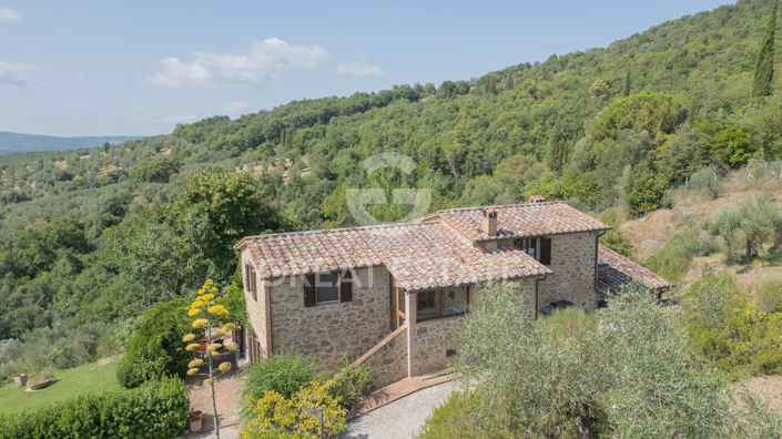 Image No.11-3 Bed Country House for sale