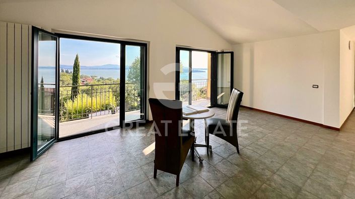 Image No.27-3 Bed Villa for sale