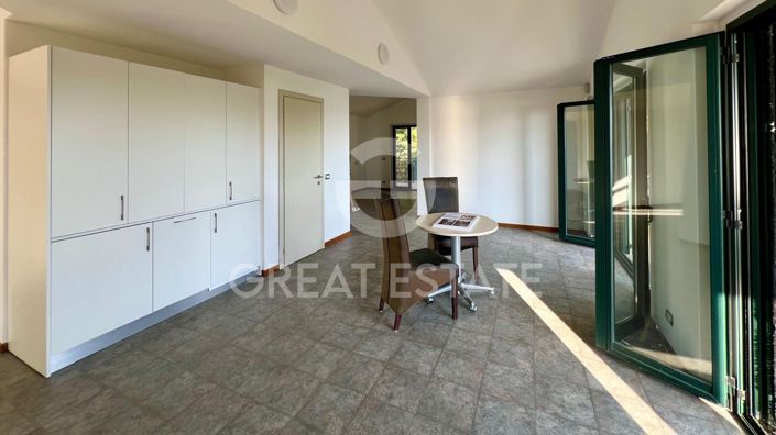 Image No.29-3 Bed Villa for sale