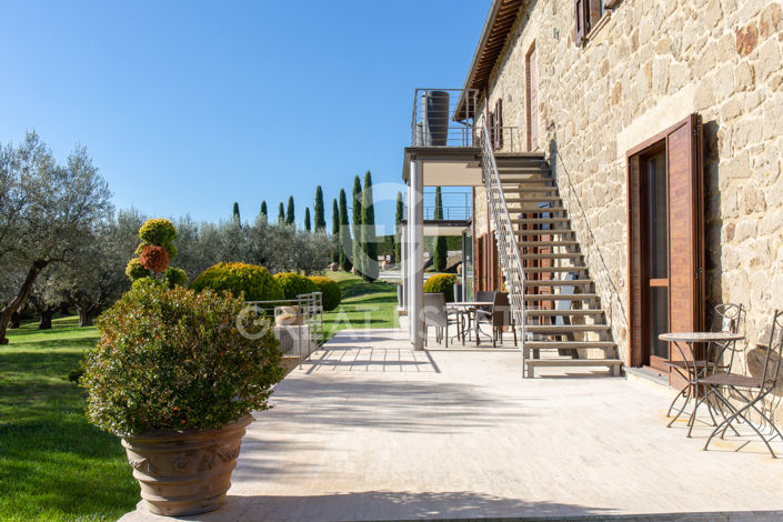 Image No.11-6 Bed Country House for sale