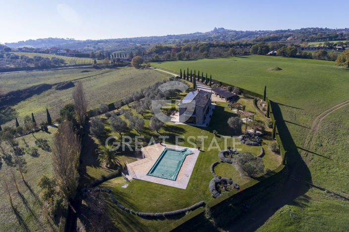 Image No.23-6 Bed Country House for sale