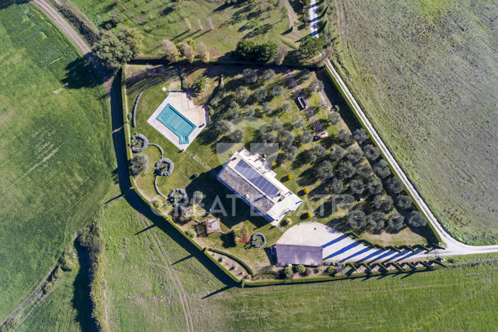 Image No.27-6 Bed Country House for sale