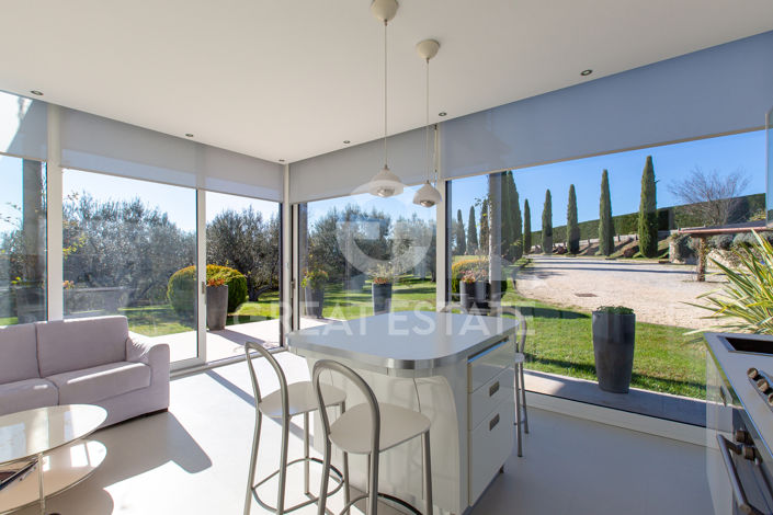 Image No.42-6 Bed Country House for sale