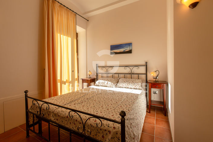 Image No.51-6 Bed Country House for sale