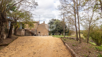 vendesi-rustico-casale-in-umbria-terni-orviet