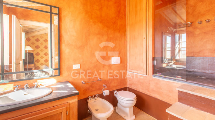 Image No.50-4 Bed Country House for sale